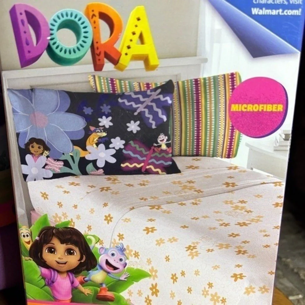 Dora the Explorer 2 Piece Purple Comforter Twin/ Full & 4 Piece Full Sheet Set
